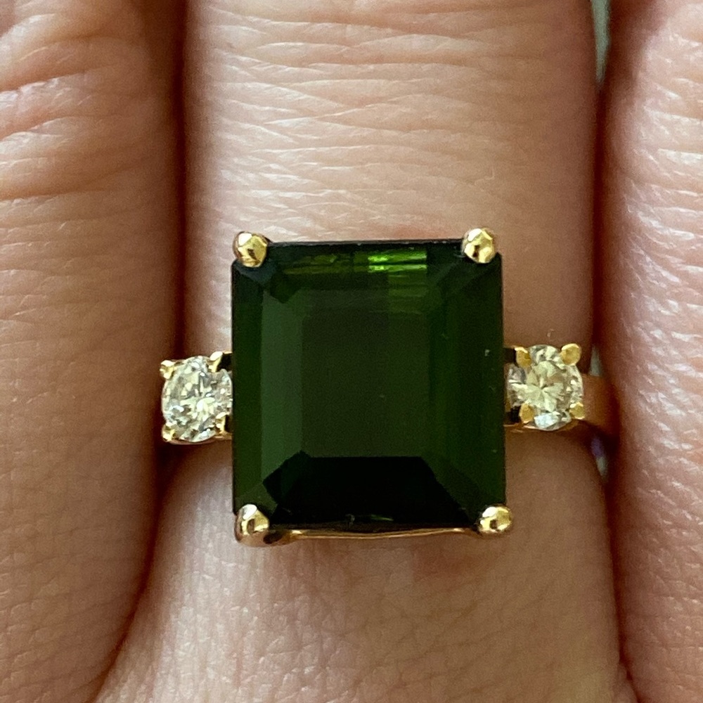 🍀 3-Carat Green Tourmaline Ring